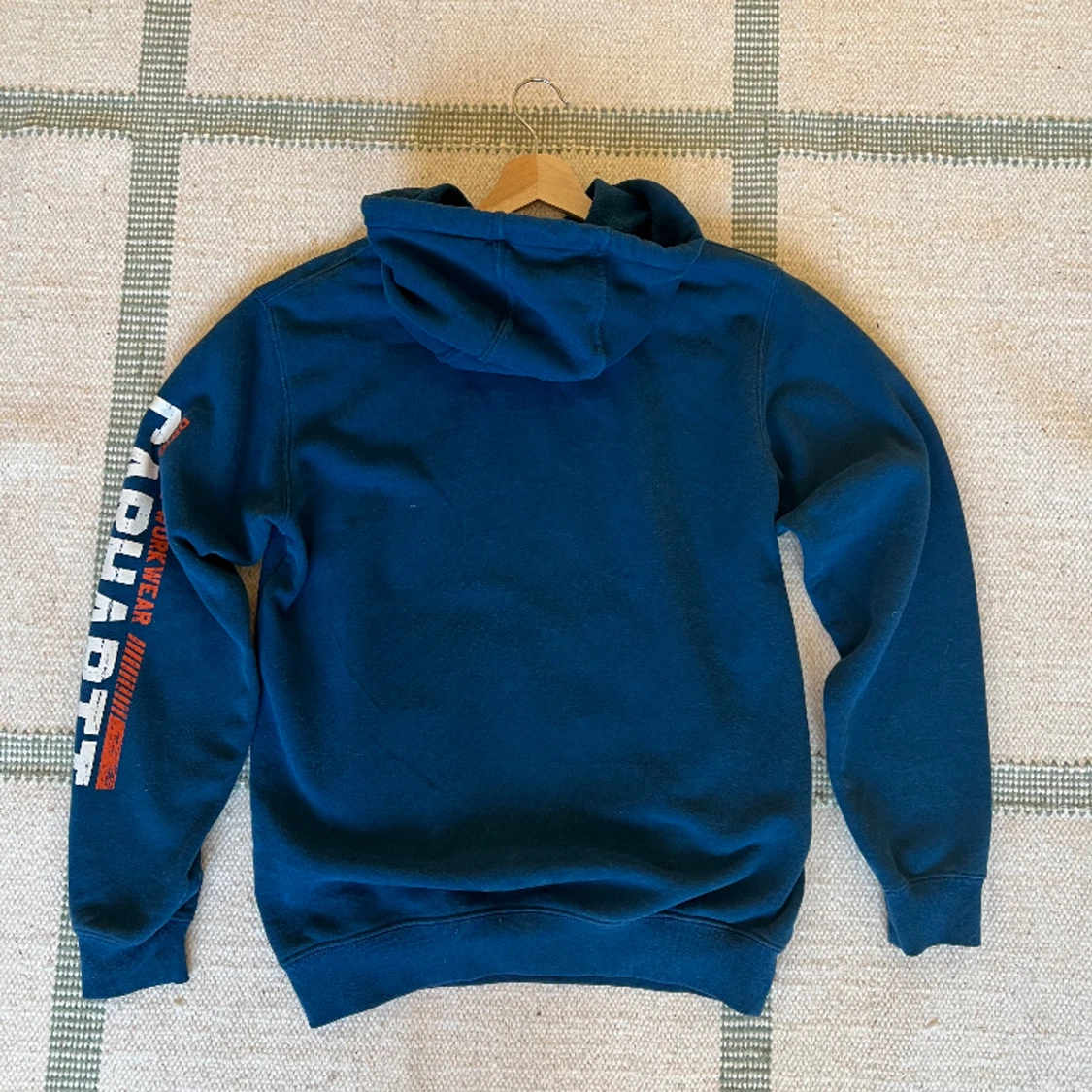 Carhartt hoodie - 44