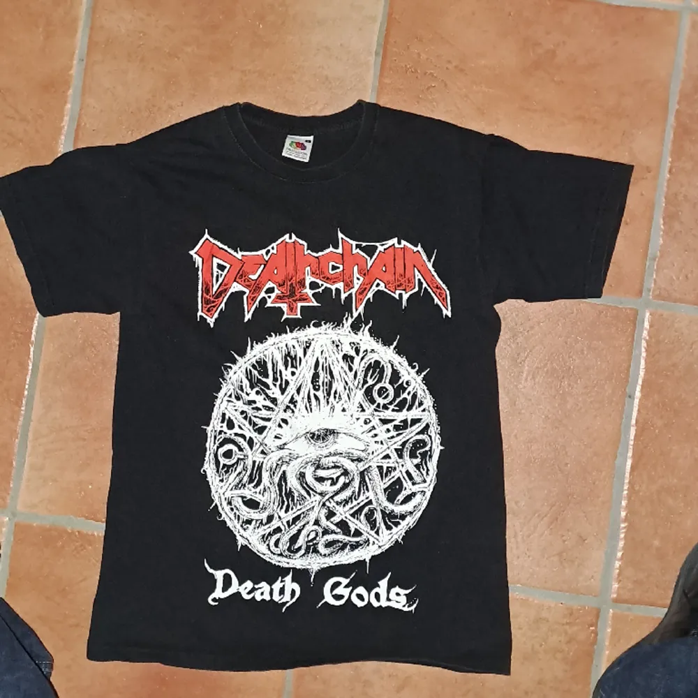 Deathchain band tröja . T-shirts.
