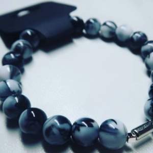 • Grey Marbell •  • • #manfashion #manjewelry #bracelet4him #braceletforhim  •  💲79 :-  📦 18 :- , fri frakt för beställningar över 200 :-