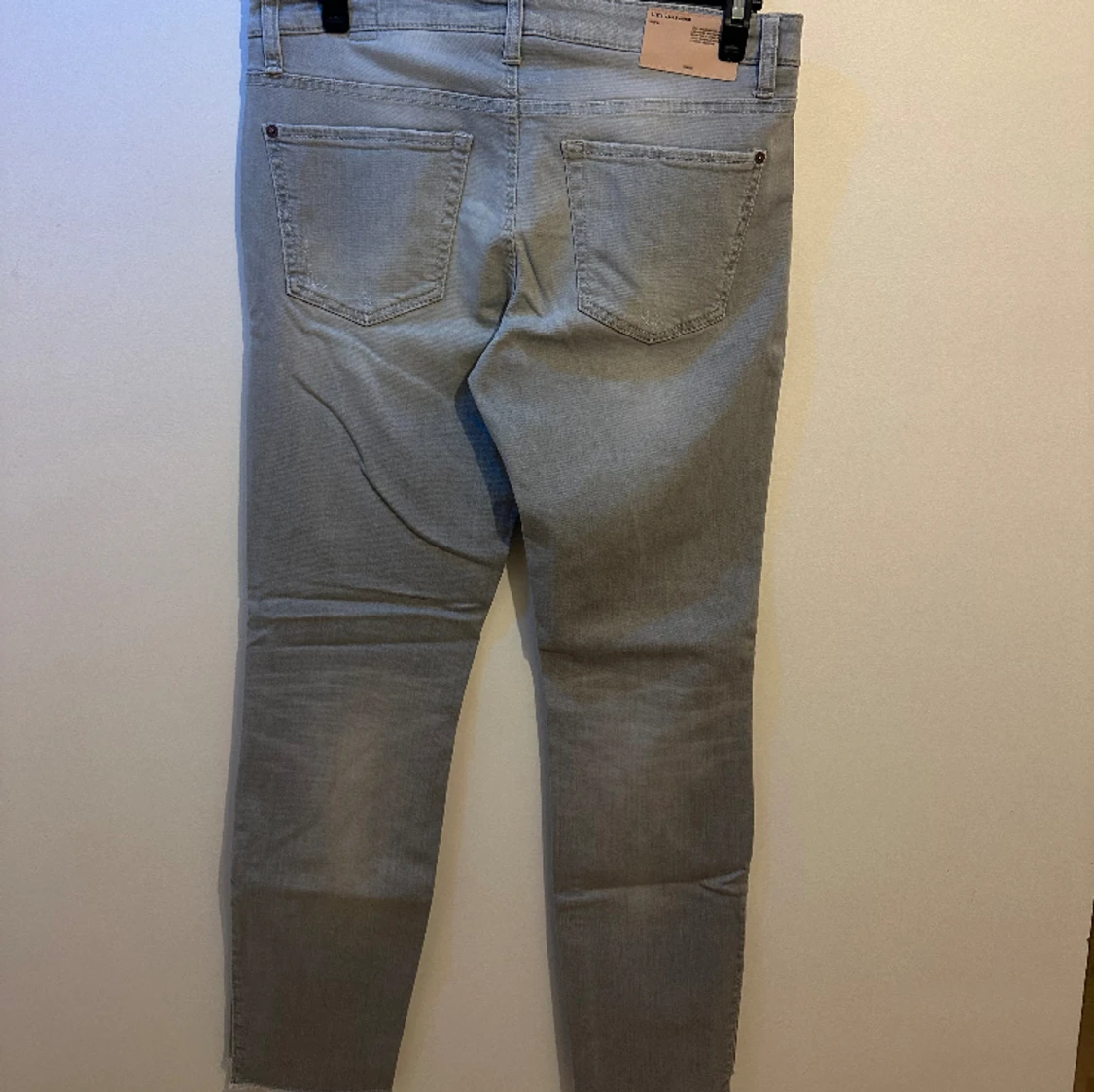 Gråa jeans  - 90