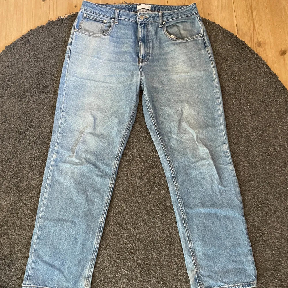 Jeans straight fit. Storlek 34/32.. Jeans & Byxor.