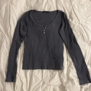 Långärmad tröja från brandy Melville  - Långärmad tröja från brandy Melville!