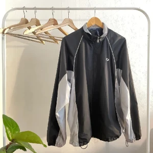 SOC retro Jacka - Passar M som Xl