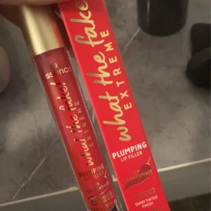 Essence Lip plumping. - Helt oanvänd.