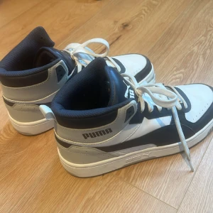 Puma skor - Knappt använda, bra skick. Pris kan diskuteras💞