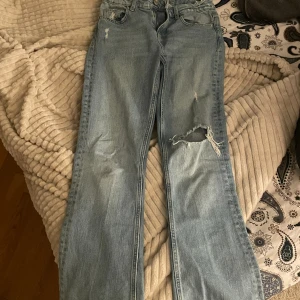 Jeans  - Säljer dessa då dem inte kommer till användning 