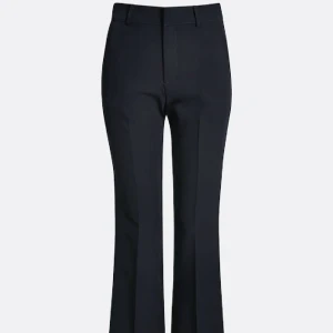 Kostymbyxor bikbok - Storlek 38 (passar 36-38), väldigt bra skick, pris kan diskuteras bara o skriva!