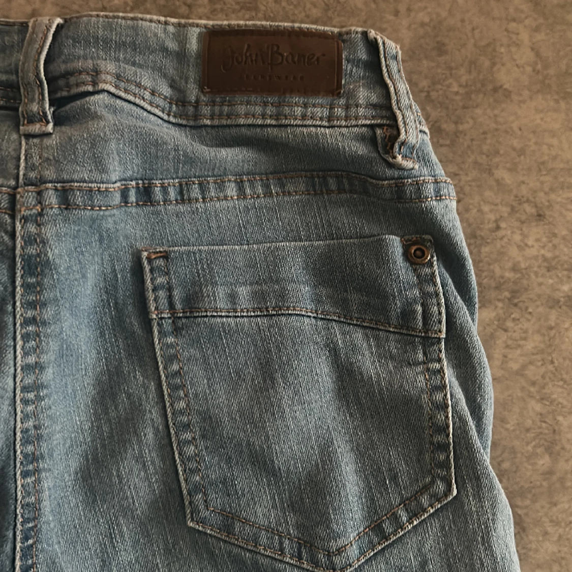 Säljs på plick! ❣️ Blåa boorcut! ❣️ - 91