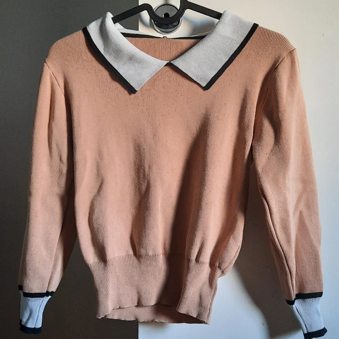 Söt tröja med krage - 90