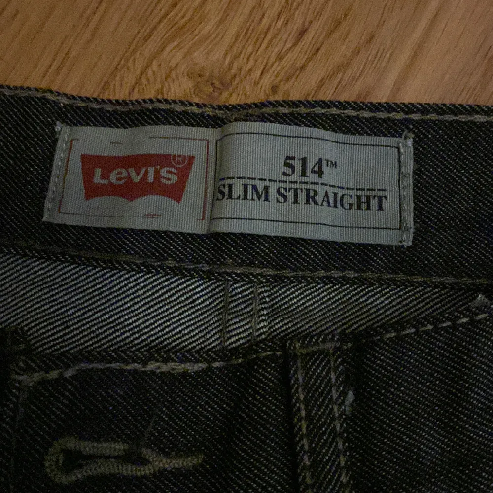 Jeans från Levi’s som jag säljer då jag tröttnat på dom! Skick är 9,5/10. Skriv om du har några frågor!!. Jeans & Byxor.