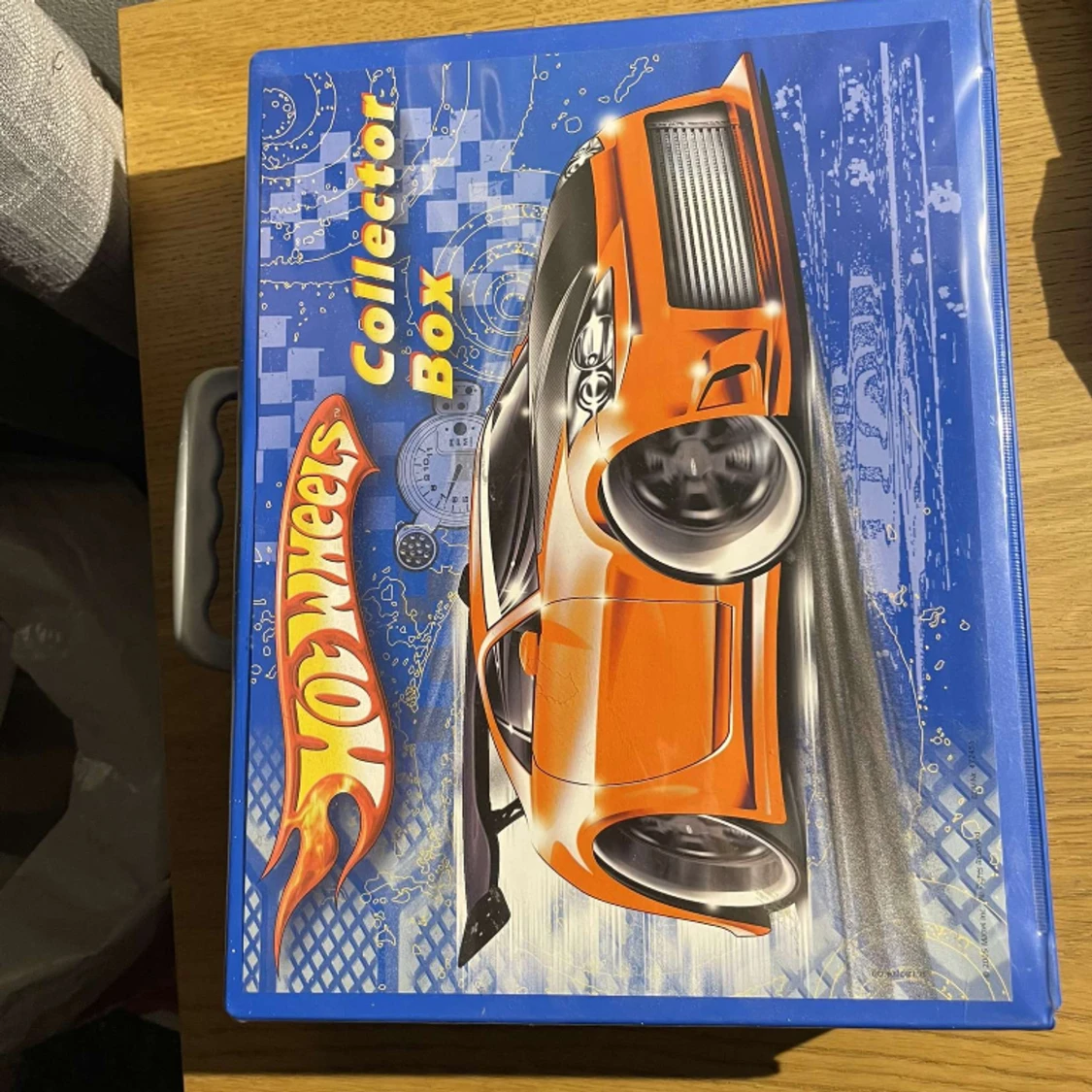 68 Hot Wheels