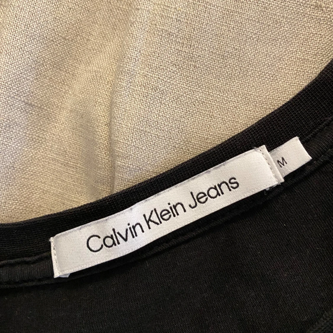 Calvin Klein T-Shirt - 90