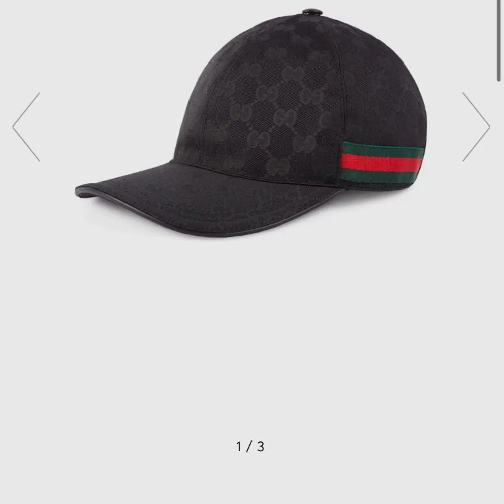 Säljer en svart Gucci keps äkta. . Accessoarer.