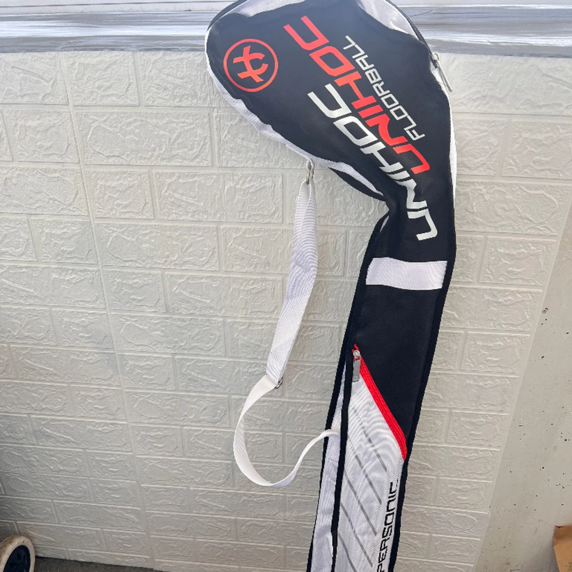 Innebandyklubbor + väskan  - 91