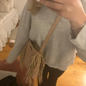 Väska - Jättefin Maje liknande väska i beige🙏🏽