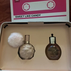 Ariana Grande parfymbox - Helt ny parfym box från Ariana Grande Sweet like candy, 30ml parfym och 75ml shower gel