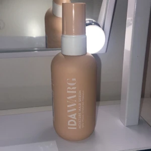 Idawarg hår serum - Ej använd då jag fick två i födelsedagspresent, tycker den är super bra men har ingen plats för den. 100ml oöppnad