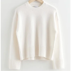 Stickad tröja & Other Stories - Kommer inte till användning💕 Skriv om ni har frågor!