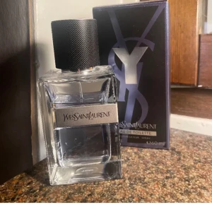 Ysl y edt - Återuppladdning för fri frakt