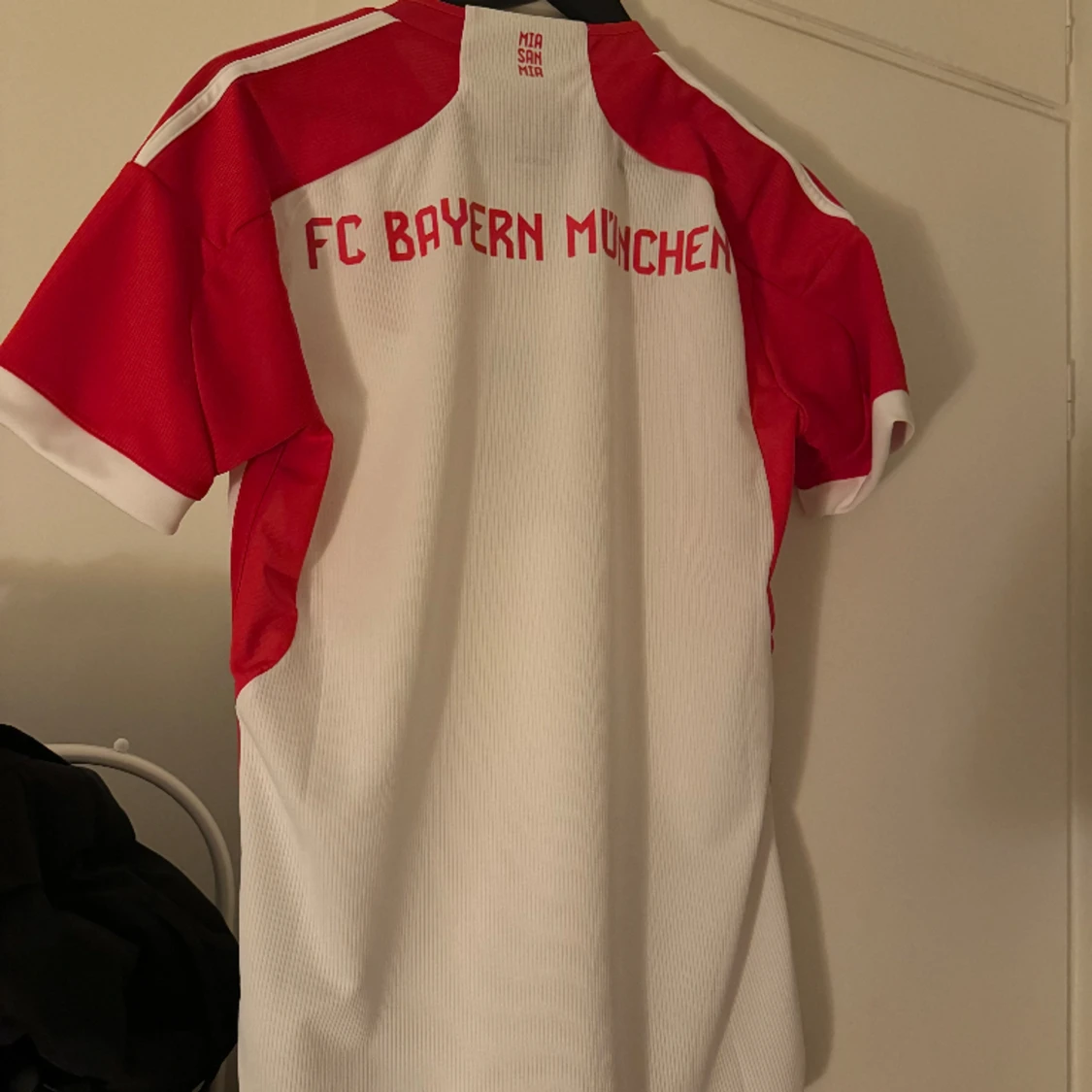 Bayern hemmatröja  - 90