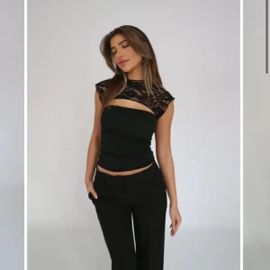 Spets topp - Säljer denna topp från vendersby’s som är helt slutsåld på deras hemsida. Aldrig använd, säljer då den tyvärr var för liten💕