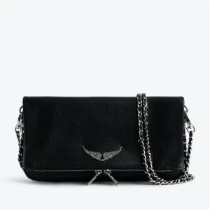 Zadig Voltaire bag - Super fin Zadig väska som används två gånger. Pris kan diskuteras. Bra skick och säljer på grund av att den inte används. Skriv till mig för privata bilder. 