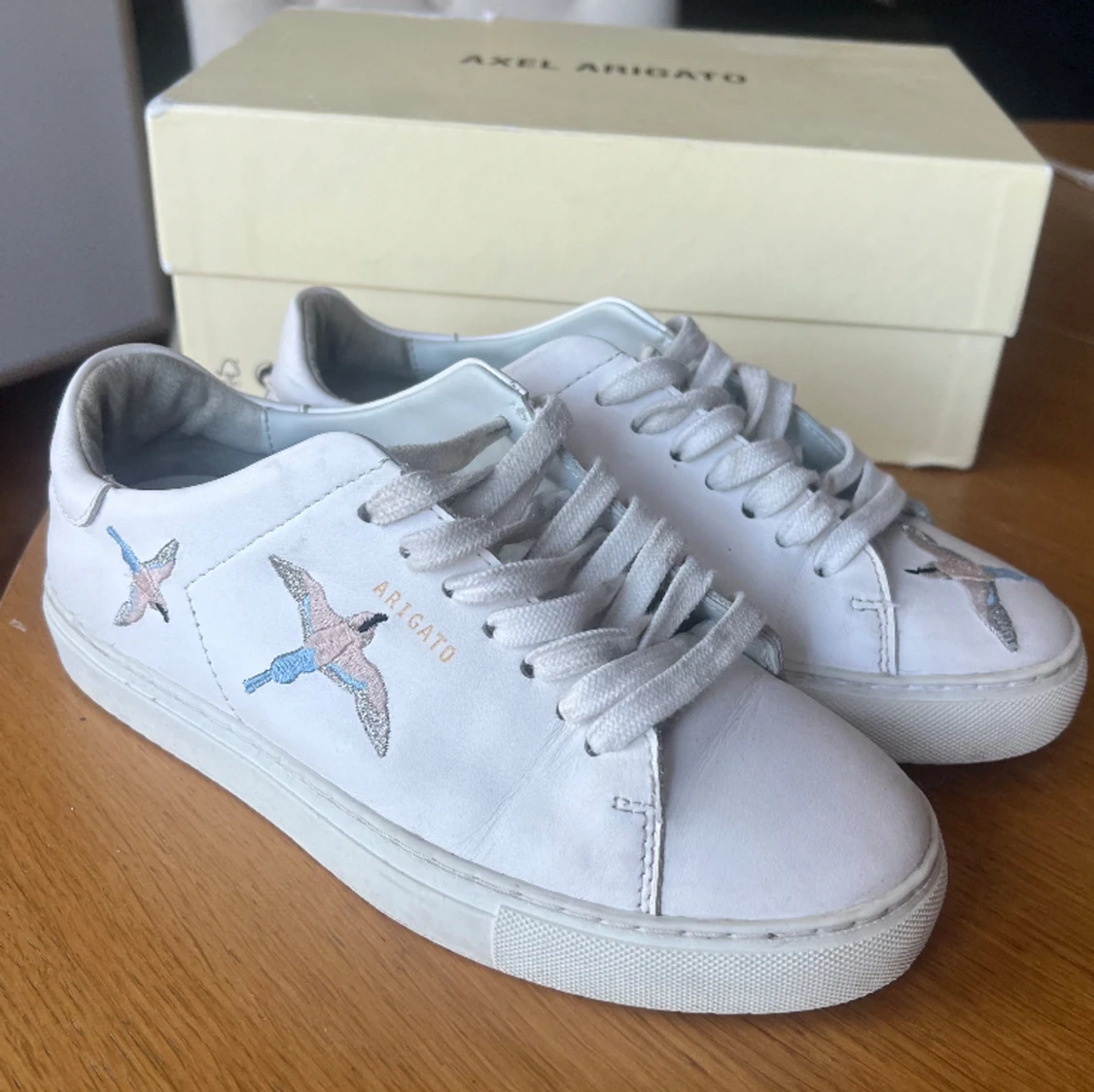 Axel arigato skor  - 91