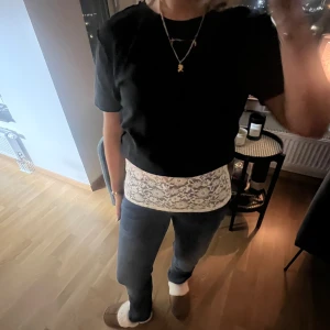 SPETS TOPP - spetstopp med prislapp kvar 