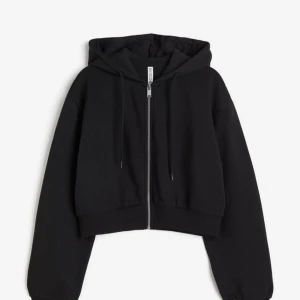 Kroppad zip-up - En vit/äggvit kroppad zip-up som är i väldigt bra skick. Storlek M men passar från Xs-S-M. Första bilden är tagen från H/m för att visa hur den ser ut men säljer bara dne vita.