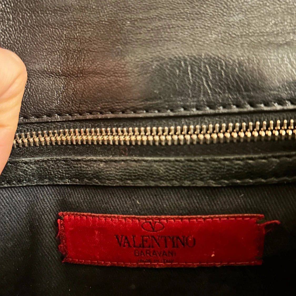 Svart Valentino väska  - 91