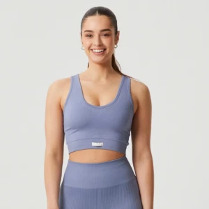 Björn Borg träningstopp  - Blå träningstopp från Björn Borg. Använd endast en gång, säljer matchande tights också :) säljer pga att den inte kommer till användning. 