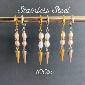 Örhängen  - Frakt 18kr ❤️