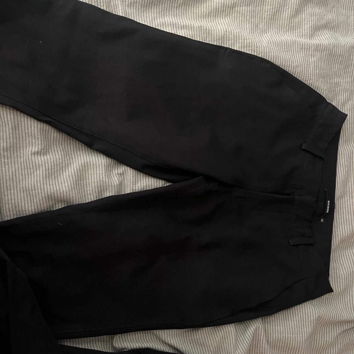 bikbok kostymbyxor - 90