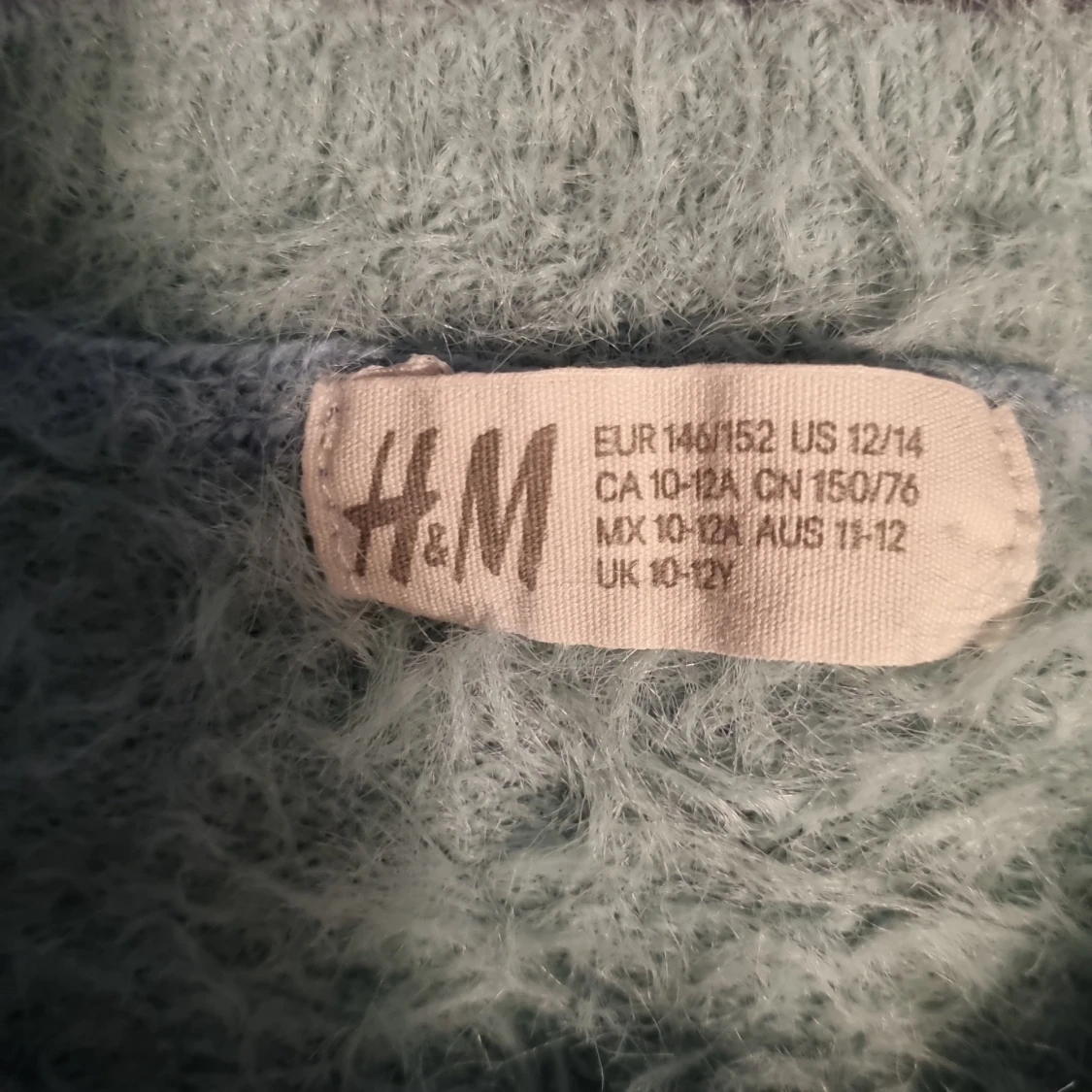 Fluffig tjocktröja - 90