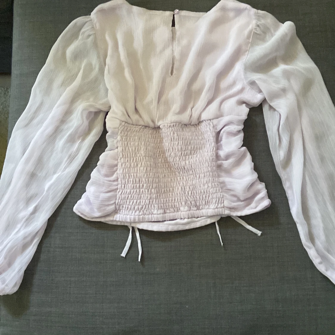 Jätte fin sommar blus med puff ärmar💗 - 91