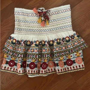 🛑Söker!🛑 - Söker nån liknande kort kjol från zara