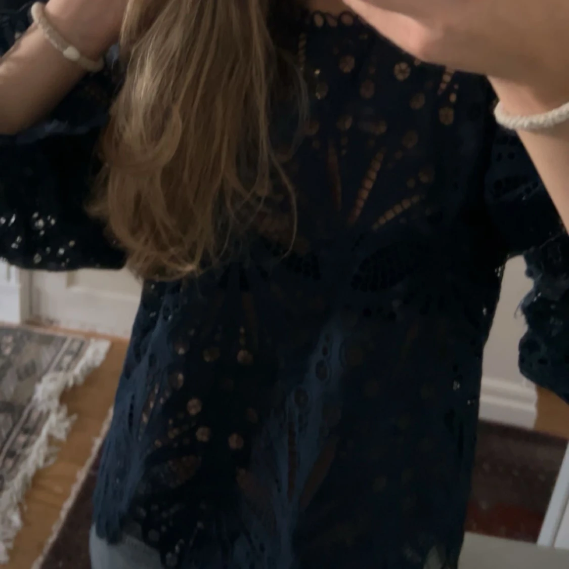 mörkblå spetstopp  - 90