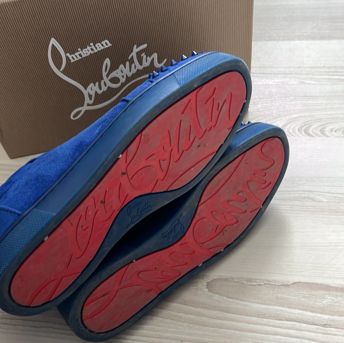 Louboutin  - 91