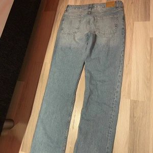 Lager 157 jeans  - Low waist, aldrig använda.