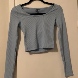 Långärmad tröja - Midjekort långärmad tröja