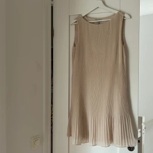 Sommarklänning HM - Härlig sommarklänning från hm i storlek xs i nyskick