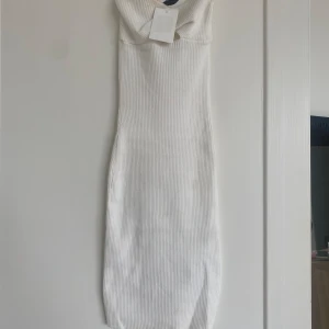 Klänning - Lite smink på( går att tvätta bort)