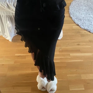 Volang kjol - Liten u storlek men stretchig så passar XXS-M  Tryck gärna ”köp nu”💞💞🙌🏼🙌🏼