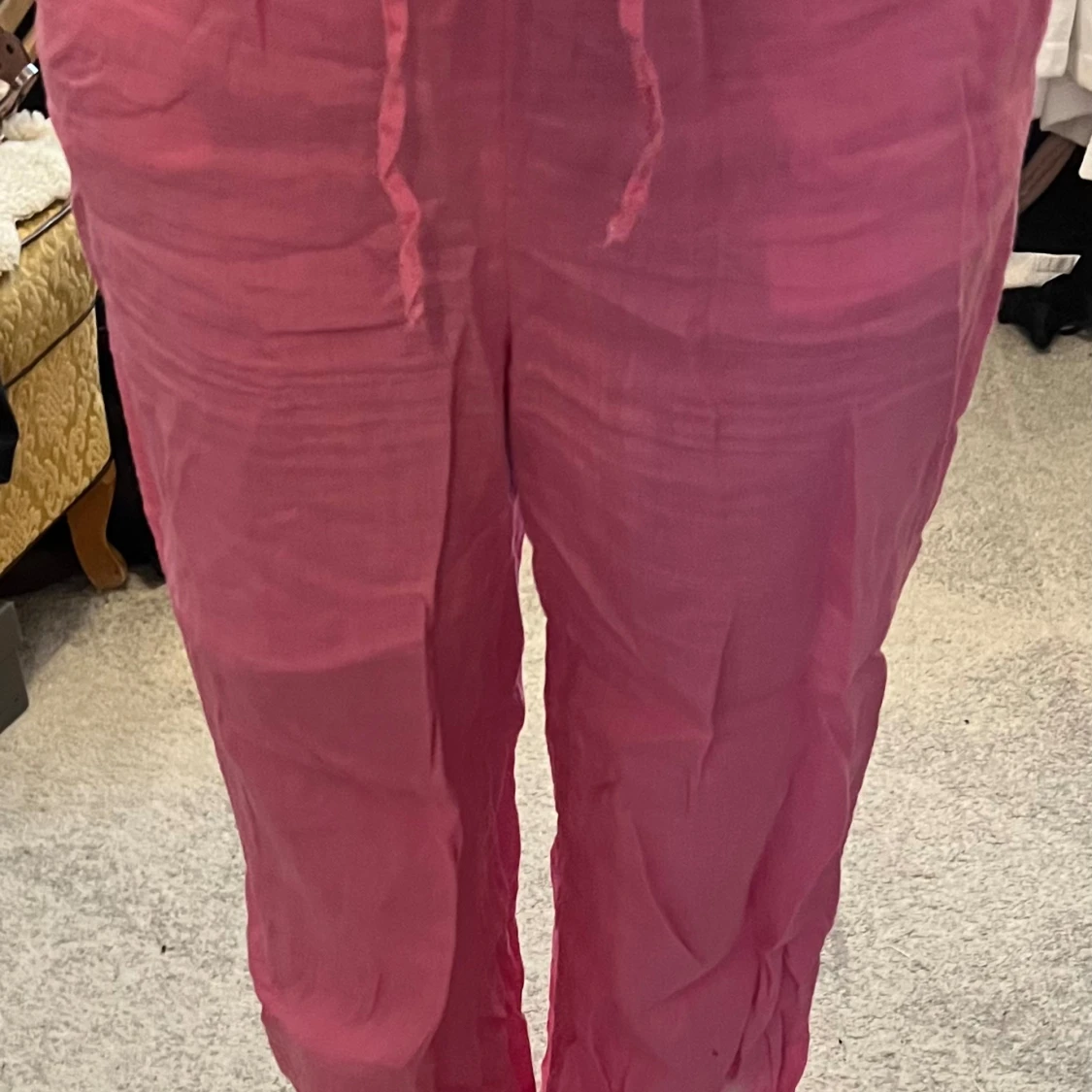 Rosa linnebyxor från Gina tricot