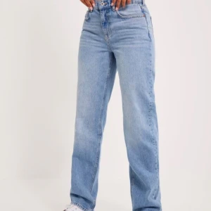 Snygga jeans  - Snygga jeans från Nelly 