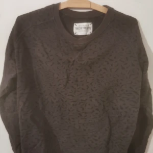 Sweatshirt från Balzac projects - Sweatshirt från Balzac project. 