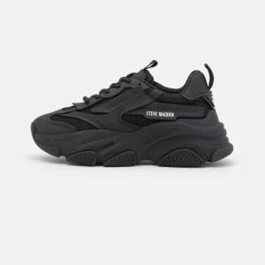 Steve Madden sneakers  - Använda fåtal gånger Ordinarie pris 1400