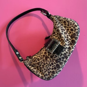 Leopardväska - Jättesöt väska!