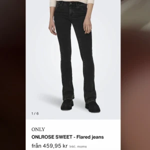 Bootcut jeans oanvönda - Fina jeans säljer pga sitter inte bra på mig!