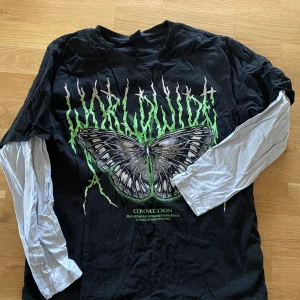 Tröja med tryck - Tröja med tryck Bra kvalité  Frakten ingår i priset  Storlek M